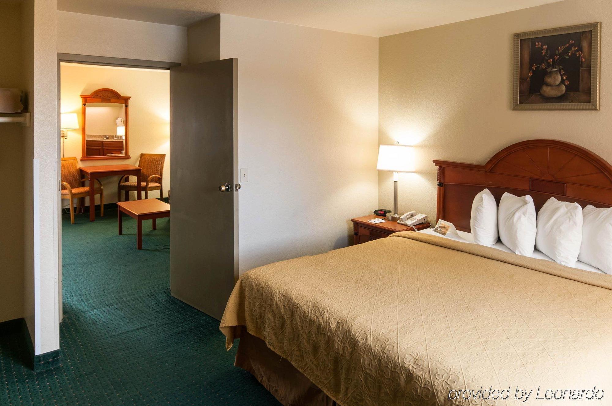 6 Tucson, Az Airport Kino Sports Complex Hotel 4*